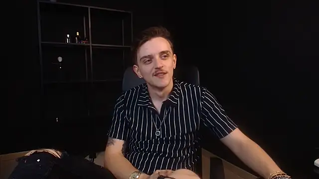 FelixStarkk Adlı Modelin Canlı XXX Sohbeti