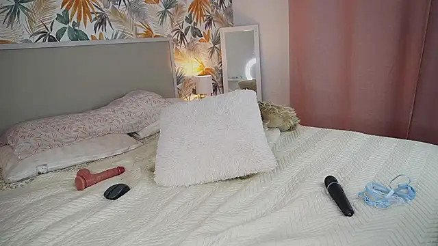 ChloeBellucci Chat XXX in diretta