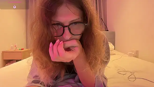 AlicePinkhead Live XXX-Chat