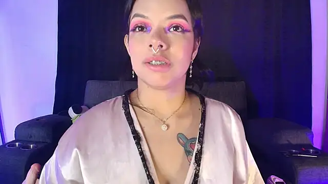 yungelitamor_ Chat XXX in diretta