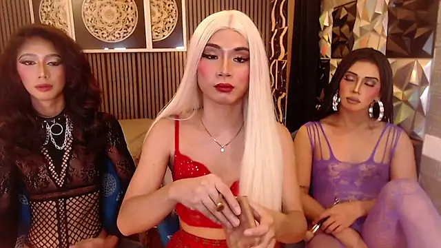 AudreyMilesTrans Adlı Modelin Canlı XXX Sohbeti