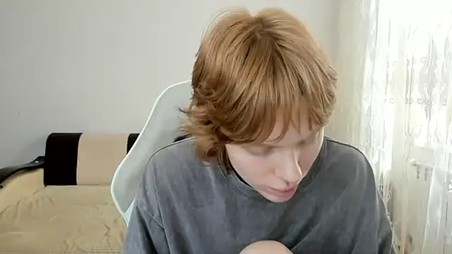Chat +18 de StellaDavis ao vivo