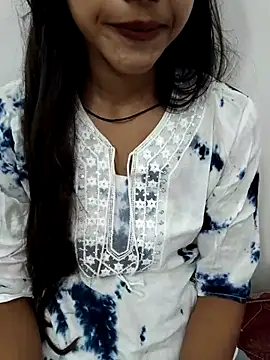 Chat XXX ao vivo de sezzling_ruhi_