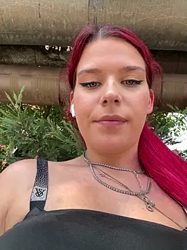 RiriRoseey's Live XXX Chat