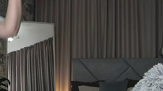 AliceeJin's Live XXX Chat