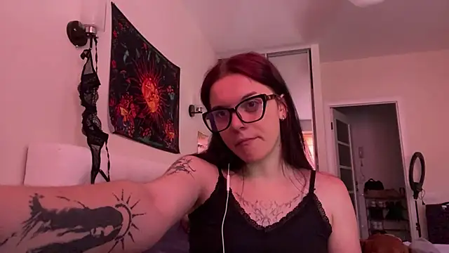 AudriaCriner's Live XXX Chat