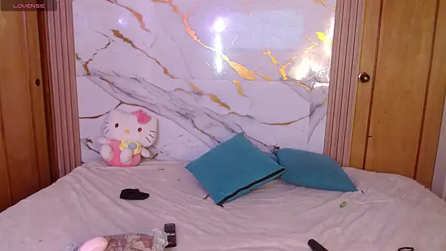 Онлайн чат XXX kittycatw