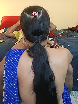 XXX chat uživo modela INDIANDESIMATURE