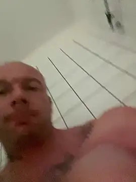 nicedicknicetats Show in webcam