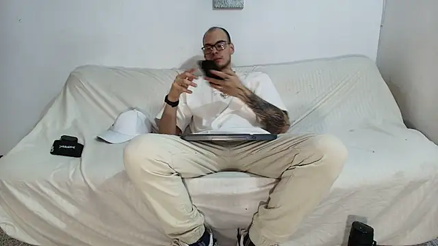 Vlad__night's Live XXX Chat