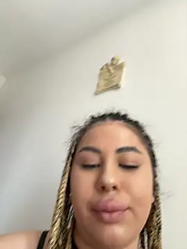 Chat +18 de DaianaKimberly ao vivo