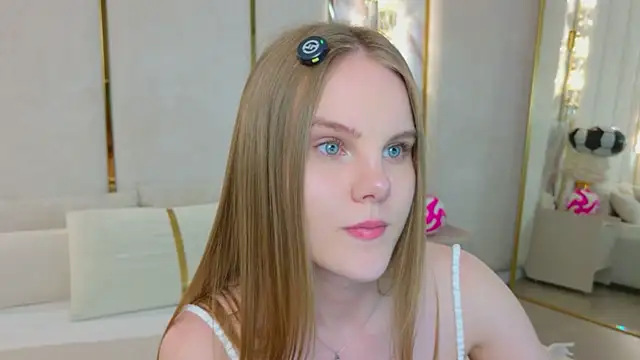 Lili_Lohan Chat XXX in diretta
