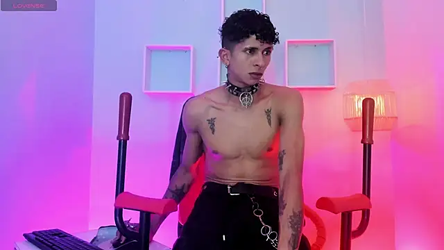 Maximoking26 – Naživo XXX chat