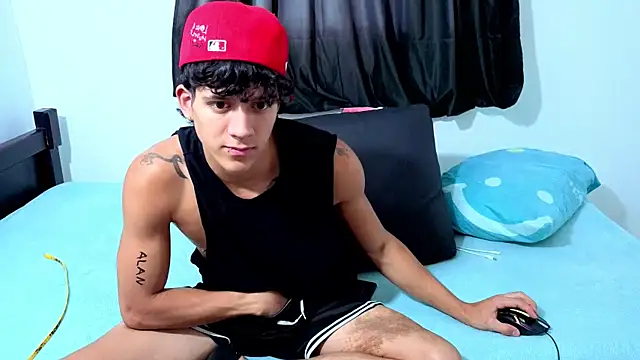 Noah__Dick live XXX chat