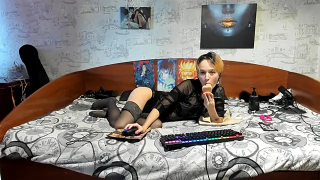 KagamiTayga élő XXX-chatje