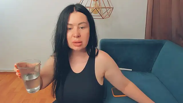 BrilliantGirll's Live XXX Chat