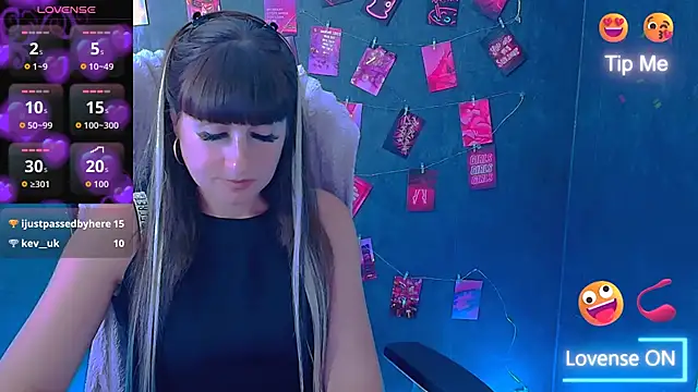 Chat XXX en directo de Violla_My