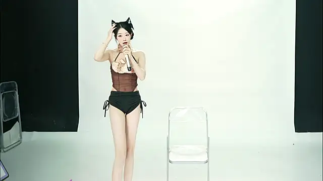 ACE-111 现场XXX聊天