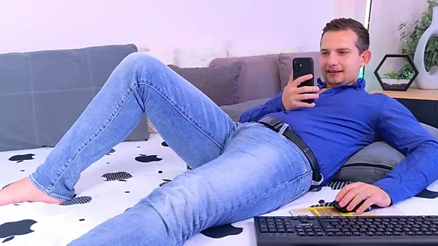 Jimmy_Doss Adlı Modelin Canlı XXX Sohbeti