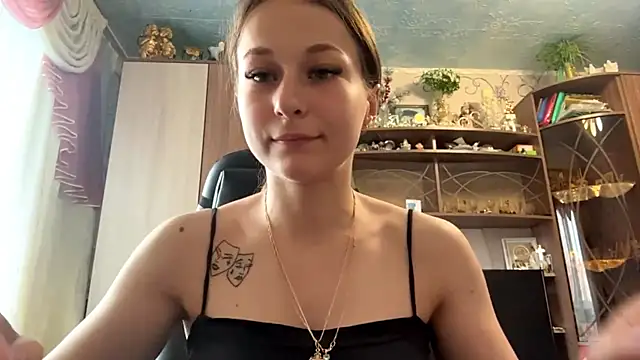 TaIliedGuest Live XXX-Chat