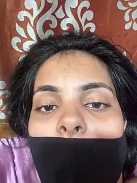 Sandhya_77's Live XXX Chat
