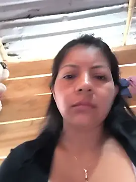 Tamaraxxx_hot Adlı Modelin Canlı XXX Sohbeti