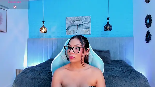 amira_cute2 XXX чат на живо