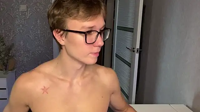 Онлайн чат XXX yyyyesssbb