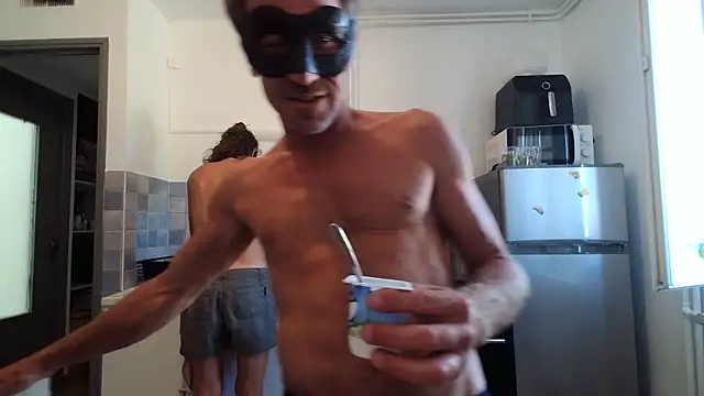 Онлайн чат XXX hornyfrenchies