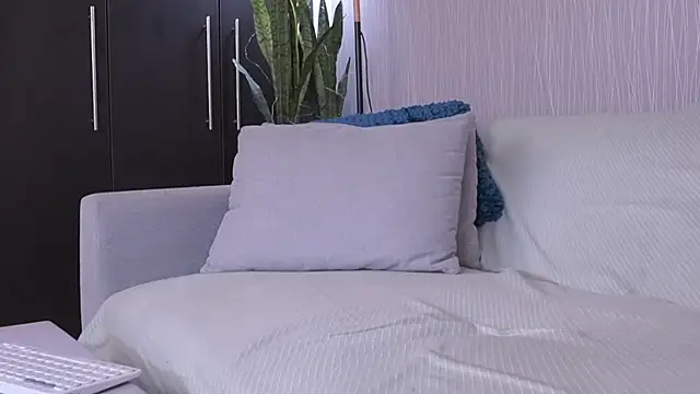 wild_col_'s Live XXX Chat