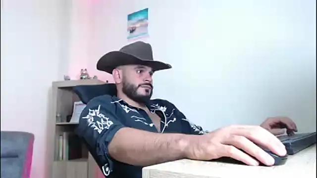 cowboyhtn Live XXX chat
