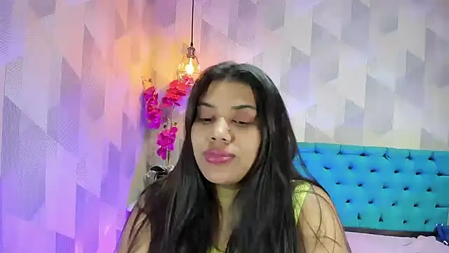XXX chat uživo modela LindaBreeS