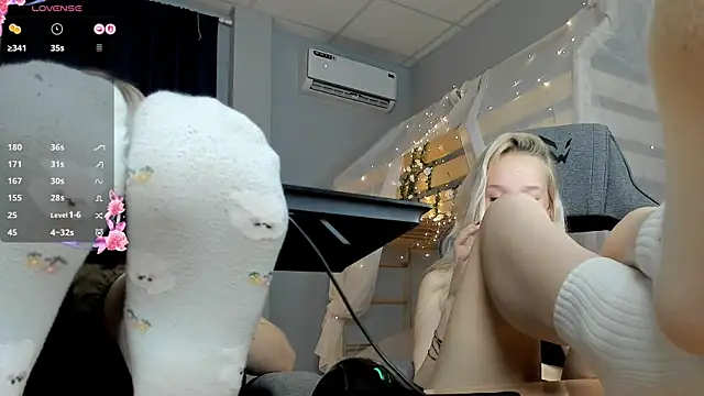 MaoqiBeverly's Live XXX Chat
