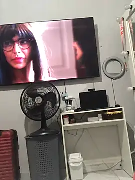 Brunamorenago 라이브 XXX 채팅