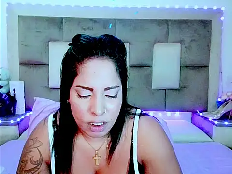indiantopaz694u Chat XXX in diretta