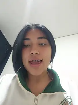 Kayle_Aurora Chat XXX in diretta