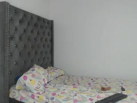 Chat XXX ao vivo de kenia_nihiara