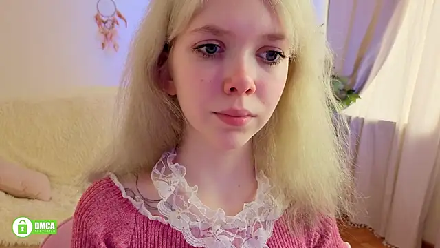 Rochelle_kitty Adlı Modelin Canlı XXX Sohbeti
