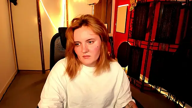 צ'אט XXX בשידור חי של KathyBriggs
