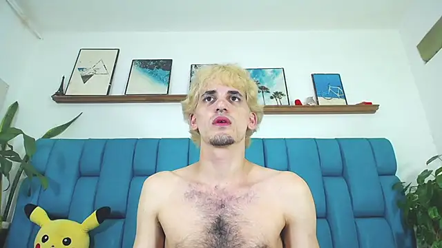 הופעת וובקאם של boy_Dirty_X