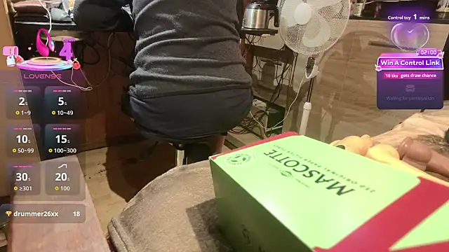 misteryman1956 Adlı Modelin Canlı XXX Sohbeti