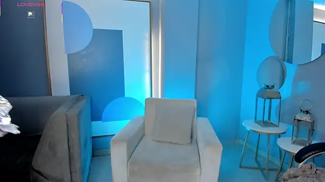 VeronicaBlueのライブXXXチャット