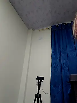 Chat XXX en directo de MMia_18