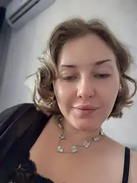 KellyKeler Adlı Modelin Canlı XXX Sohbeti