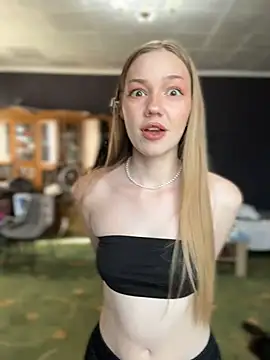 MilaMoone 라이브 XXX 채팅