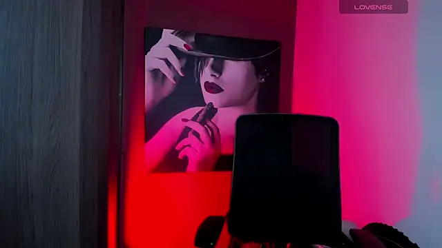 QueenOfHaze 라이브 XXX 채팅