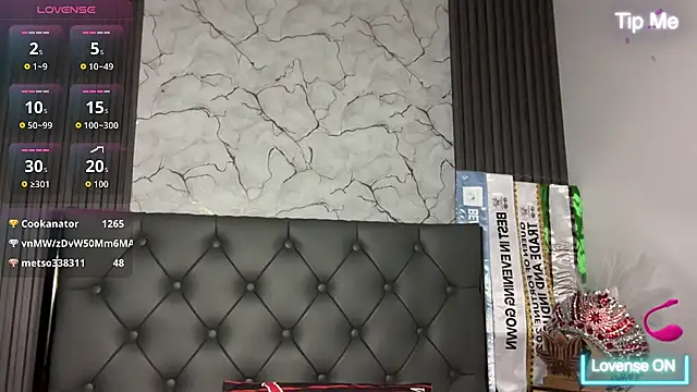 XXX chat uživo modela lelasohna