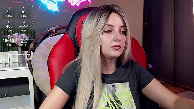 Catsy_Bright's Live XXX Chat
