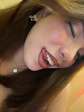 SideChick_Bunny 라이브 XXX 채팅