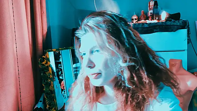 VivienDarkbloom Adlı Modelin Canlı XXX Sohbeti